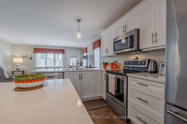 5 - 14 Charlton Crt, Condo with 1 bedrooms, 3 bathrooms and 4 parking in Selwyn ON | Image 30