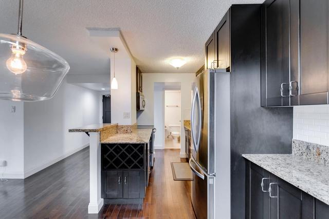 604 - 733 14 Avenue Sw, Condo with 2 bedrooms, 1 bathrooms and 1 parking in Calgary AB | Image 1