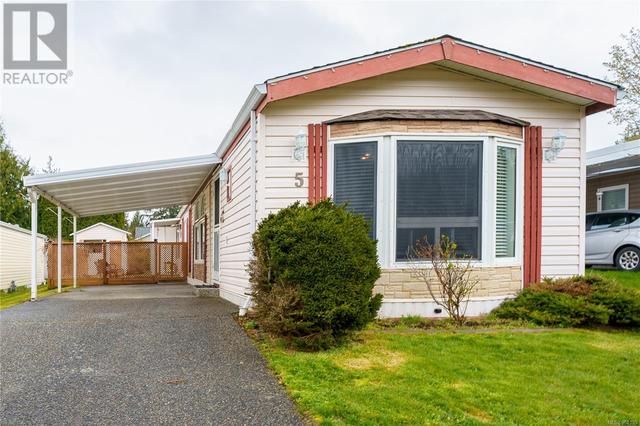5 - 658 Alderwood Dr, House other with 2 bedrooms, 2 bathrooms and 2 parking in Ladysmith BC | Image 1
