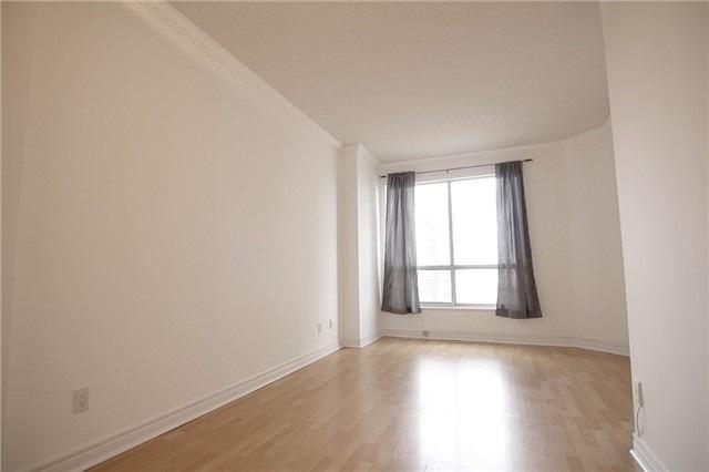 uph03 - 55 Bloor St E, Condo with 2 bedrooms, 2 bathrooms and 1 parking in Toronto ON | Image 12