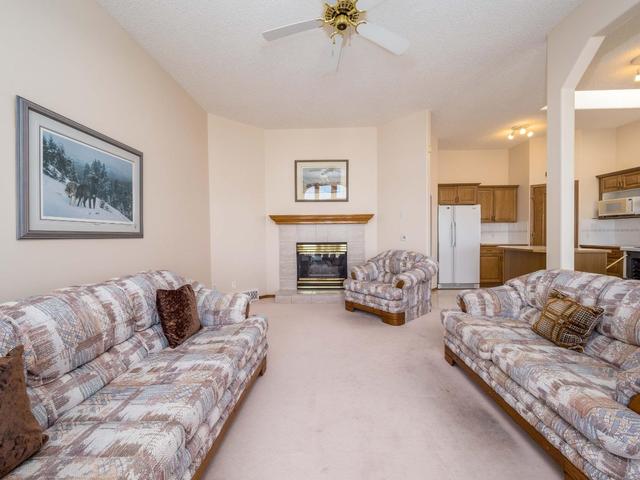 315 Edgebrook Rise Nw, House detached with 3 bedrooms, 3 bathrooms and 4 parking in Calgary AB | Image 15