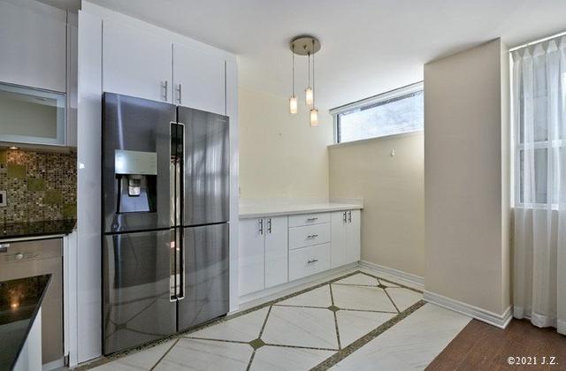 107 - 60 Montclair Ave, Condo with 2 bedrooms, 1 bathrooms and 1 parking in Toronto ON | Image 4