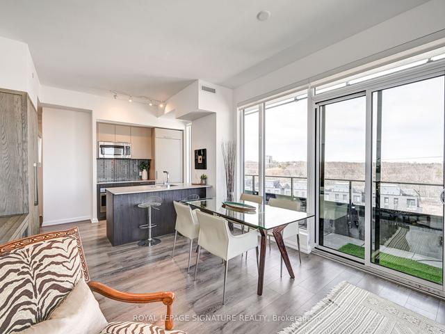 601 - 4208 Dundas St W, Condo with 3 bedrooms, 3 bathrooms and 1 parking in Toronto ON | Image 2