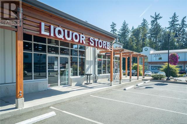Liquor Store next door | Image 24