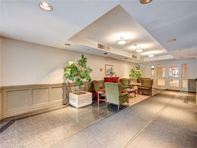 219 - 2199 Sixth Line, House attached with 2 bedrooms, 2 bathrooms and null parking in Oakville ON | Image 48