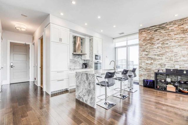 ph 1 - 300 Front St W, Condo with 3 bedrooms, 3 bathrooms and 2 parking in Toronto ON | Image 2