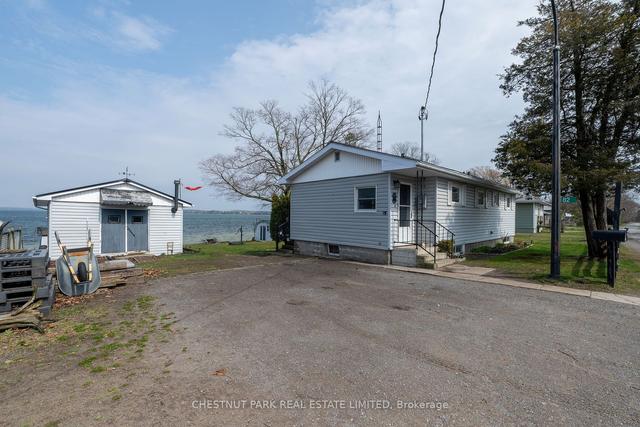 82 Outlet Rd, House detached with 2 bedrooms, 2 bathrooms and 2 parking in Prince Edward County ON | Image 1