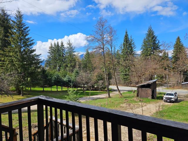 475 Alexander Road, House detached with 3 bedrooms, 1 bathrooms and null parking in Central Kootenay K BC | Image 24