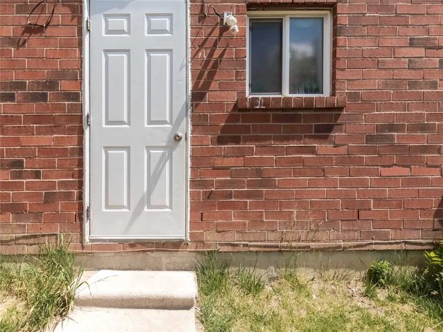 11 Cobbler St, House detached with 3 bedrooms, 4 bathrooms and 6 parking in Brampton ON | Image 33