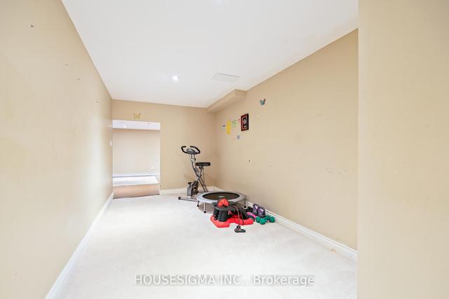 36 Athenia Dr, House semidetached with 3 bedrooms, 3 bathrooms and 2 parking in Hamilton ON | Image 21