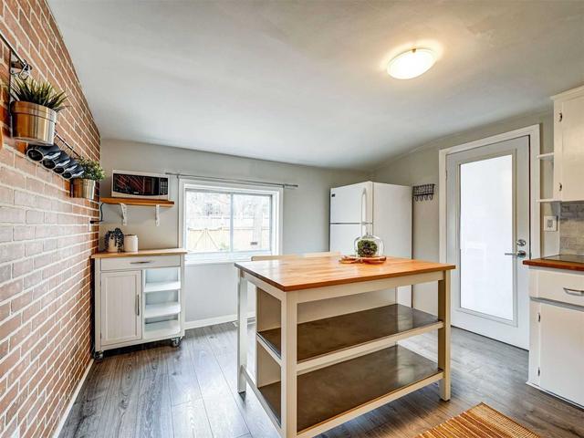 359 Westmoreland Ave N, House detached with 3 bedrooms, 2 bathrooms and 2 parking in Toronto ON | Image 5
