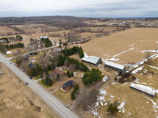 1998 Old Barrie Rd E, House detached with 5 bedrooms, 4 bathrooms and 10 parking in Oro Medonte ON | Image 35