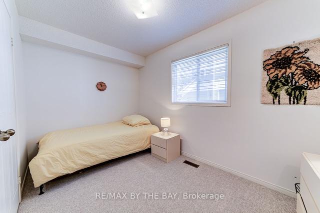 27 Barker Blvd, Condo with 3 bedrooms, 4 bathrooms and 4 parking in Collingwood ON | Image 10