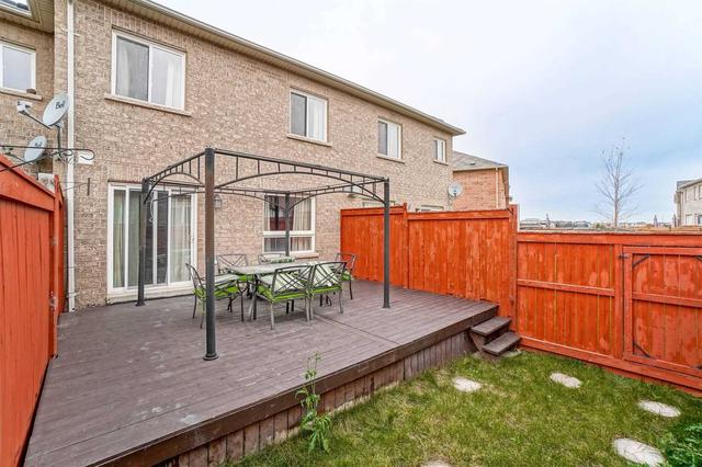 1296 Costigan Rd, House attached with 3 bedrooms, 4 bathrooms and 3 parking in Milton ON | Image 24