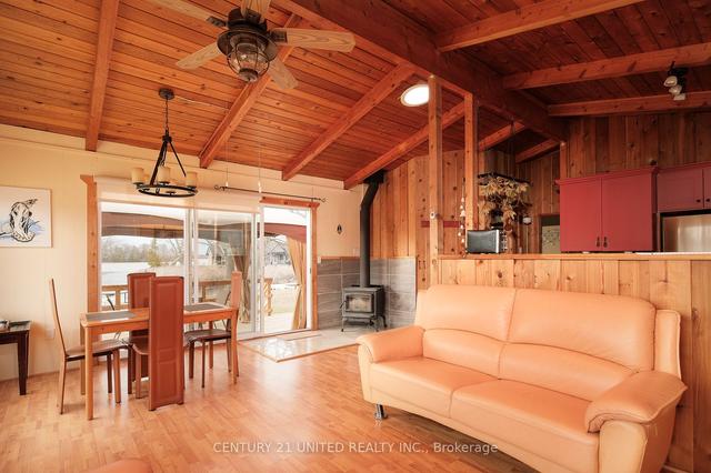 101 Rollie's Bay Rd, House detached with 2 bedrooms, 1 bathrooms and 5 parking in Curve Lake First Nation 35 ON | Image 25