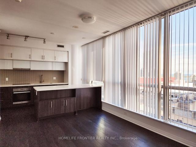 2408 - 8 Mercer St, Condo with 3 bedrooms, 2 bathrooms and 1 parking in Toronto ON | Image 7