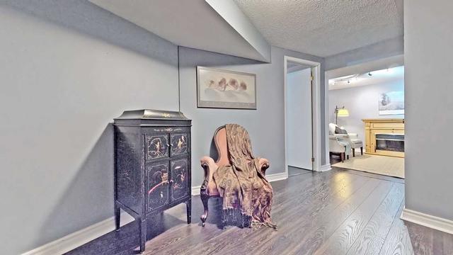 50 Porterfield Cres, Townhouse with 3 bedrooms, 2 bathrooms and 2 parking in Markham ON | Image 13
