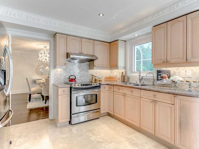 15 Harlington Rd, House detached with 4 bedrooms, 5 bathrooms and 6 parking in Toronto ON | Image 40