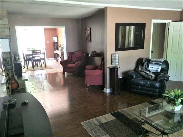 5700 Strathmore Cres, House detached with 3 bedrooms, 3 bathrooms and 5.5 parking in Niagara Falls ON | Image 12
