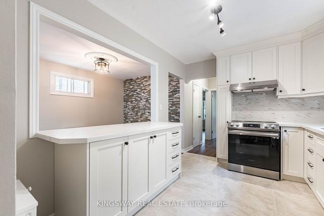 3 - 209 Wychwood Ave, House detached with 2 bedrooms, 1 bathrooms and 1 parking in Toronto ON | Image 2
