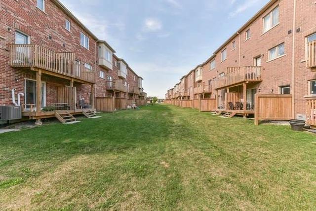 058 - 45 Aspen Hills Rd, House attached with 3 bedrooms, 2 bathrooms and 2 parking in Brampton ON | Image 25