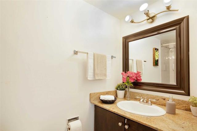502 - 10 Markbrook Lane, Condo with 2 bedrooms, 2 bathrooms and 2 parking in Toronto ON | Image 8
