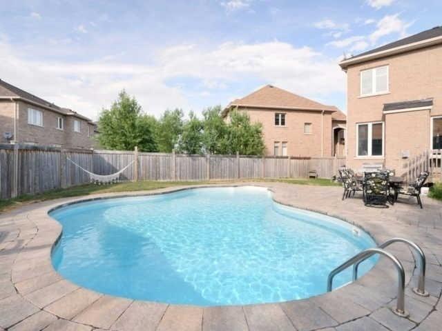 1245 Jezero Cres, House detached with 4 bedrooms, 4 bathrooms and 6 parking in Oakville ON | Image 20