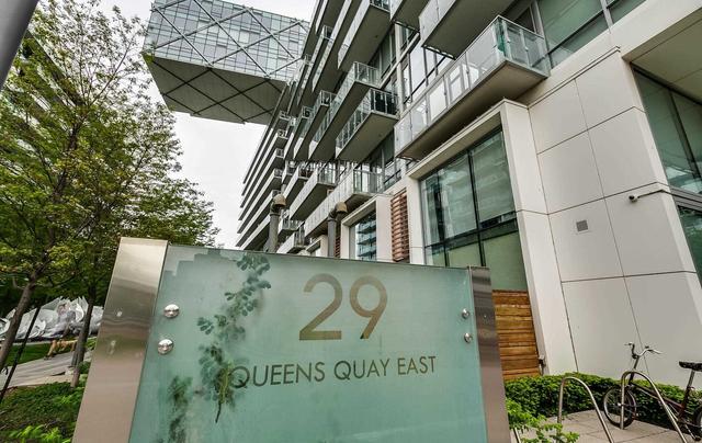 815 - 29 Queens Quay E, Condo with 2 bedrooms, 3 bathrooms and 2 parking in Toronto ON | Image 23