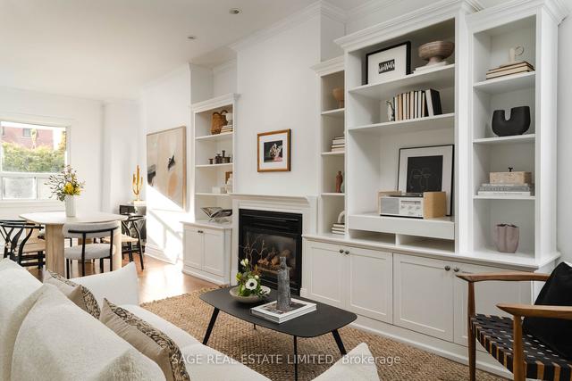179 Clinton St, House semidetached with 3 bedrooms, 3 bathrooms and 2 parking in Toronto ON | Image 1