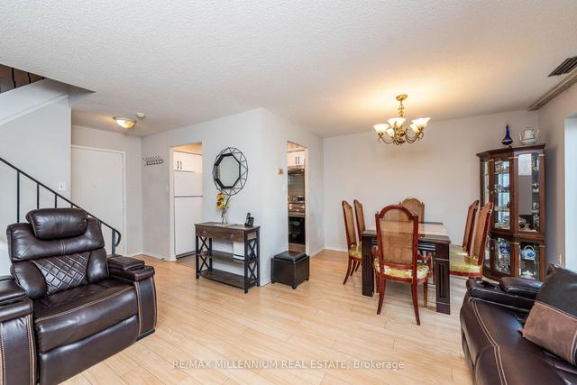 264 - 165 Cherokee Blvd, Townhouse with 4 bedrooms, 2 bathrooms and 1 parking in Toronto ON | Image 38