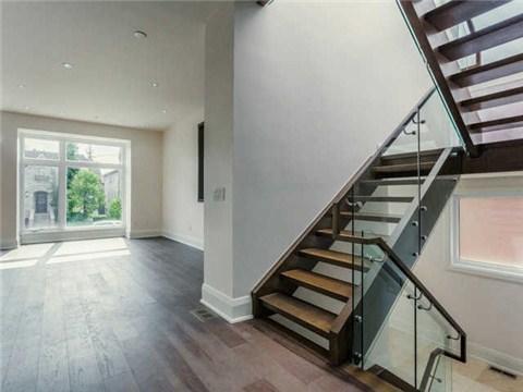 125 Grey Rd, House detached with 4 bedrooms, 6 bathrooms and 4 parking in Toronto ON | Image 2