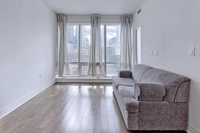 1407 - 8 The Esplande Ave, Condo with 1 bedrooms, 1 bathrooms and 0 parking in Toronto ON | Image 8