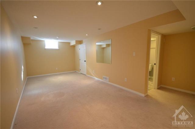 869 Kennacraig Private, Townhouse with 3 bedrooms, 4 bathrooms and 2 parking in Ottawa ON | Image 26