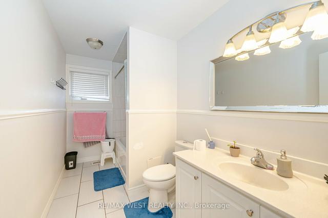 2 Delbasso Crt, House detached with 3 bedrooms, 4 bathrooms and 6 parking in Toronto ON | Image 7