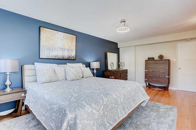 8 - 28 Admiral Rd, Townhouse with 3 bedrooms, 3 bathrooms and 1 parking in Toronto ON | Image 16