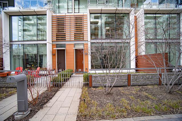 th118 - 39 Queens Quay St, Townhouse with 2 bedrooms, 3 bathrooms and 1 parking in Toronto ON | Image 12