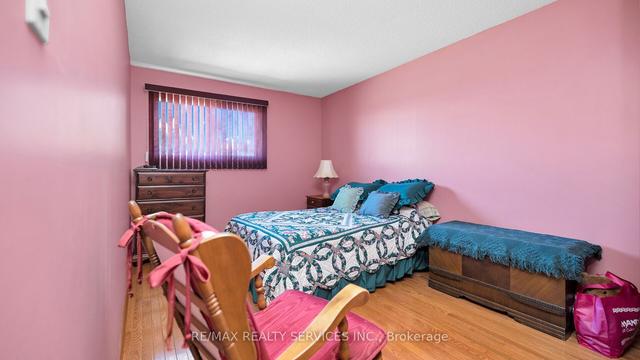 4 Eastwood Crt, House detached with 3 bedrooms, 2 bathrooms and 5 parking in Brampton ON | Image 11