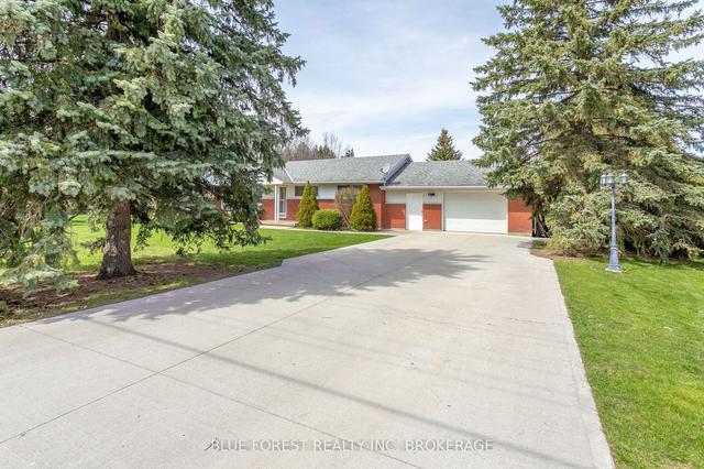 1094 Donnybrook Dr, House detached with 3 bedrooms, 2 bathrooms and 8 parking in Thames Centre ON | Image 32