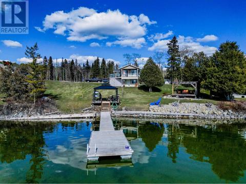 3632 Forbes Road, House detached with 3 bedrooms, 3 bathrooms and null parking in Cariboo G BC | Card Image