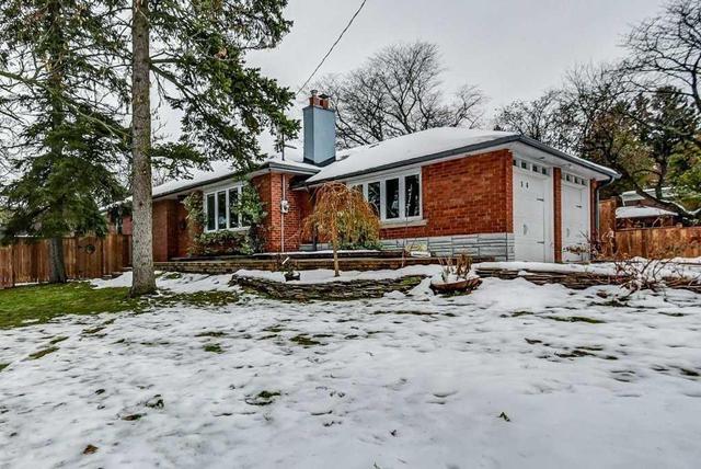 36 Mcnab Blvd, House detached with 3 bedrooms, 1 bathrooms and 1 parking in Toronto ON | Image 1