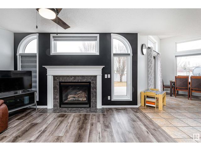 3703 28 St Nw, House detached with 4 bedrooms, 3 bathrooms and null parking in Edmonton AB | Image 8