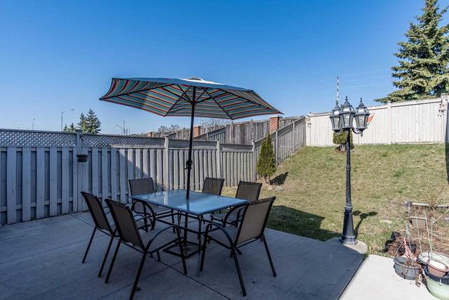 28 Secord Cres, House semidetached with 3 bedrooms, 3 bathrooms and 4 parking in Brampton ON | Image 24