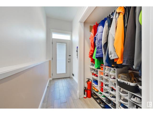 9720 65 Av Nw, House detached with 3 bedrooms, 3 bathrooms and 5 parking in Edmonton AB | Image 17