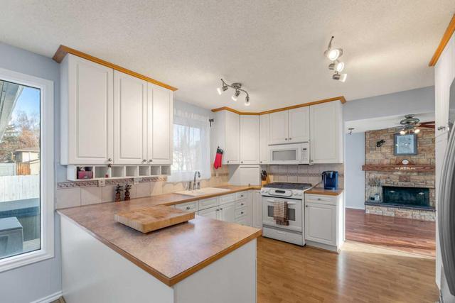 364 Deerview Drive Se, House detached with 4 bedrooms, 3 bathrooms and 4 parking in Calgary AB | Image 19