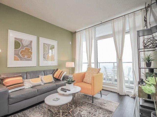 3004 - 70 Forest Manor Rd, Condo with 1 bedrooms, 1 bathrooms and 1 parking in Toronto ON | Image 2