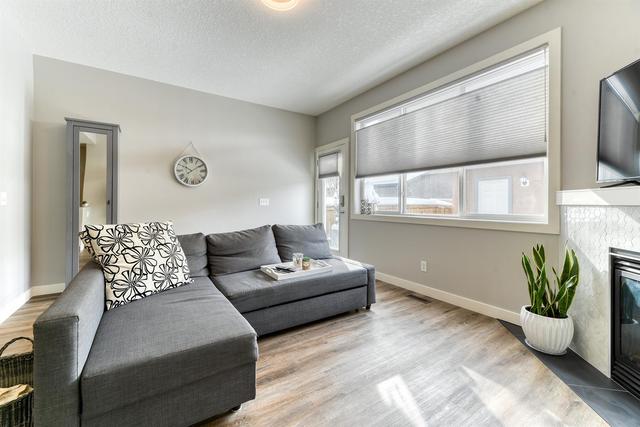 3811 14 Street Sw, House detached with 4 bedrooms, 2 bathrooms and 2 parking in Calgary AB | Image 18