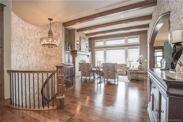 32 Sagewood Close, House detached with 5 bedrooms, 4 bathrooms and 4 parking in Red Deer AB | Image 3