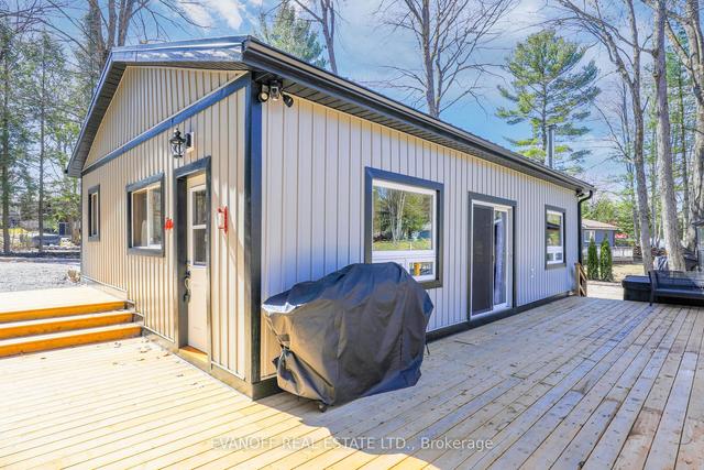 11 Little Bay Dr, House detached with 3 bedrooms, 1 bathrooms and 6 parking in Kawartha Lakes ON | Image 29