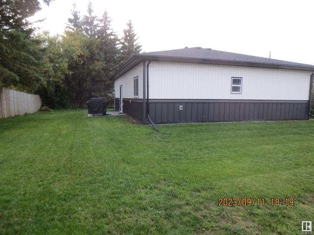 4905 51 St, House detached with 2 bedrooms, 1 bathrooms and null parking in Yellowhead County AB | Image 45
