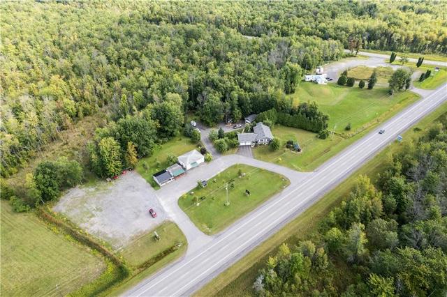 13401 County Road 2 Road, House detached with 4 bedrooms, 2 bathrooms and 50 parking in South Dundas ON | Image 23